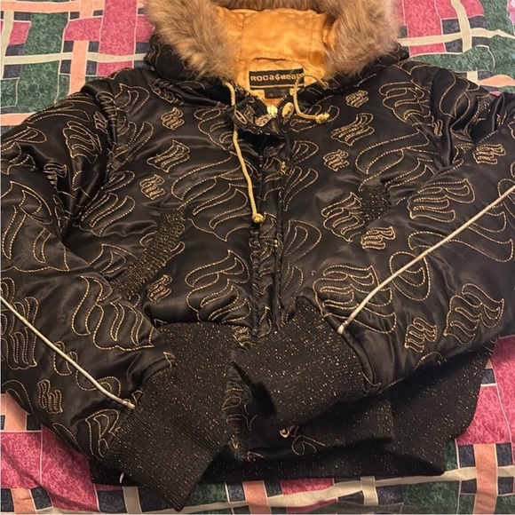 ISO!!!!! Rocaweare/babyphat jacket - Picture 5 of 5